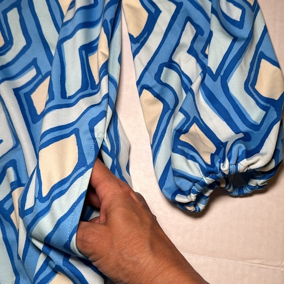 J. McLaughlin Emer Long Sleeve Dress Size M - Picture 8 of 12